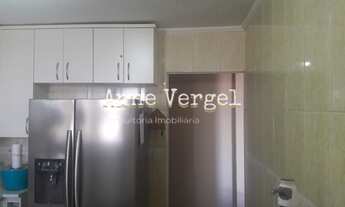 Imagem 4: Apartamento com 2 quartos e 1 vaga de carro e varanda à venda no Jardim Carapicuíba em Car