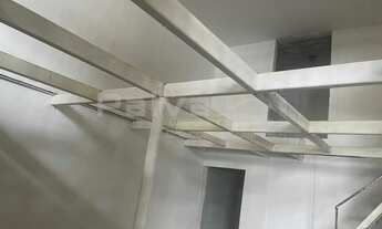 Imagem 3: Loja no Centro, próxima à Prefeitura, de frente para a rua