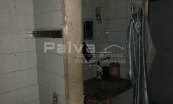 Imagem 7: Loja no Centro, próxima à Prefeitura, de frente para a rua