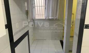 Imagem 2: Ótimo apartamento 03 quartos, suíte e vaga, no Ingá. Próximo à praia