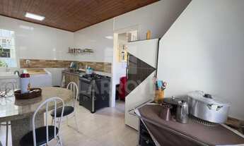 Imagem 5: 3 dormitórios, 1 suítes, 2 banheiro, 2 vagas na garagem