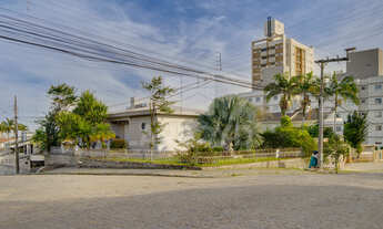 Imagem: 4 dormitórios na Rua Bernardino Antunes