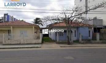 Imagem: Na Rua Simeão Esmeraldino De Menezes