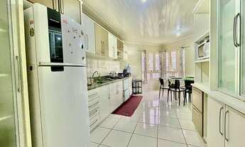 Imagem 3: Casa à venda no Centro de Tubarão SC