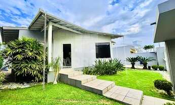 Imagem: Casa à venda no Centro de Tubarão SC