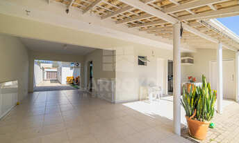 Imagem 5: 4 dormitórios, 1 suítes, 3 banheiro, 6 vagas na garagem