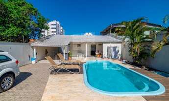 Imagem 3: 4 dormitórios, 1 suítes, 3 banheiro, 6 vagas na garagem