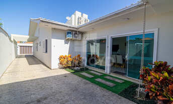 Imagem 4: 4 dormitórios, 1 suítes, 3 banheiro, 6 vagas na garagem