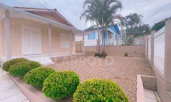 Imagem: 3 dormitórios, 1 banheiros, 2 vagas na