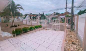 Imagem 2: 3 dormitórios, 1 banheiros, 2 vagas na garagem