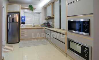 Imagem 7: Casa semimobilibiada com piscina à venda em Tubarão/SC