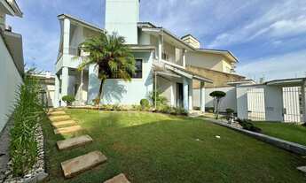 Imagem 1: 3 dormitórios, 1 suítes, 2 banheiro, 2 vagas na garagem