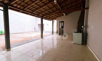 Imagem 3: 3 dormitórios na Rua Miguel Inácio Faraco