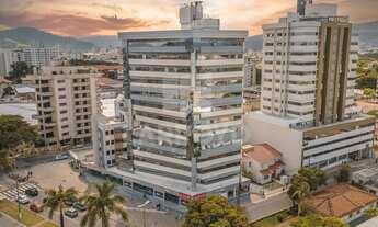 Imagem: Na Avenida Marcolino Martins Cabral