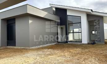 Imagem 2: 3 dormitórios, 1 suítes, 3 banheiro, 2 vagas na garagem