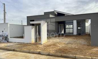 Imagem: 3 dormitórios, 1 suítes, 3 banheiro, 2