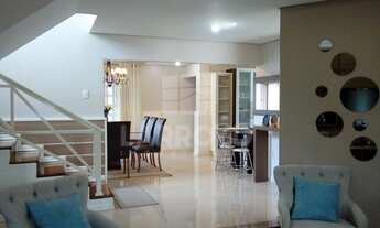 Imagem 2: 4 dormitórios, 2 banheiro, 2 vagas na garagem