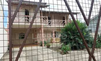 Imagem: 3 dormitórios, 1 suítes, 2 banheiro, 1