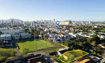 Imagem: Na Rua Ferreira Lima