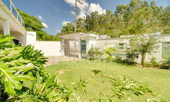 Imagem 4: 6 dormitórios, 1 suítes, 2 banheiro, 2 vagas na garagem