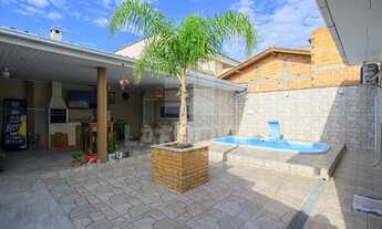 Imagem 1: 3 dormitórios, 1 suítes, 2 banheiro, 2 vagas na garagem