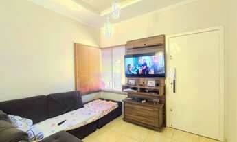 Imagem 4: 3 dormitórios, 1 suítes, 2 banheiro, 1 vaga na garagem