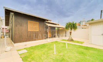 Imagem 2: 4 dormitórios, 1 suítes, 2 banheiro, 2 vagas na garagem