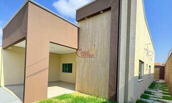 Imagem: Casa de 3 quartos com piscina e móveis