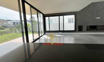 Imagem: Casa Alto Padrão - Condomínio - Pelotas