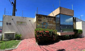 Imagem: Casa Padrão / Casa de Condomínio fechado