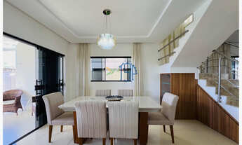 Imagem 5: Casa em Condomínio/GREE CLUB l/Uma duplex, construída em um lote de 360 metros, essa casa