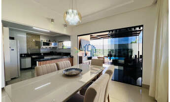 Imagem 3: Casa em Condomínio/GREE CLUB l/Uma duplex, construída em um lote de 360 metros, essa casa