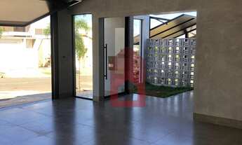 Imagem 3: Casa com piscina e energia fotovoltaica