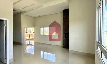 Imagem 3: Acabamentos de alto padrão e uma linda vista do pôr do sol