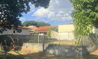Imagem: Terreno à venda no bairro Zona II - Umuarama/PR