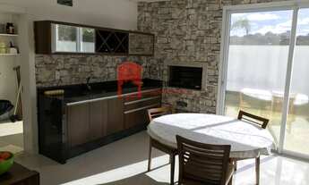 Imagem 6: Sobrado com Móveis e Amplo Quintal