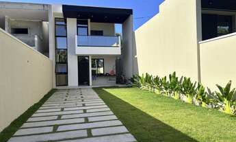 Imagem: Casa duplex no bairro Coité