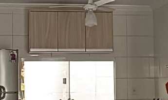 Imagem: Sobrado à venda no bairro Ingleses do Rio