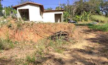 Imagem: Terreno com Construção no Vale do Tamanduá