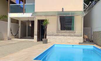 Imagem: Casa Colonial bairro Santa Mônica em Santa