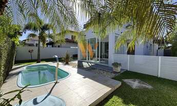 Imagem: EXCELENTE CASA com 242 m² à VENDA em JURERÊ