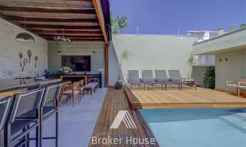 Imagem: Linda Casa de Rua, Mobiliada, no Coração