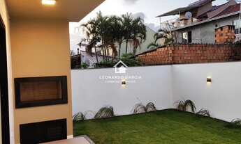 Imagem 6: Casa Sobrado com 5 Dormitorios sendo uma suite - Bairro Pitangueiras Canoas