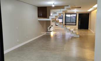 Imagem 3: Casa Sobrado com 5 Dormitorios sendo uma suite - Bairro Pitangueiras Canoas