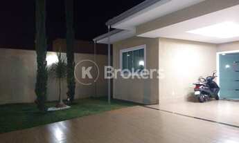 Imagem 2: Casa 4 Quartos a Venda no Setor Faiçalville em Goiânia com 480m²