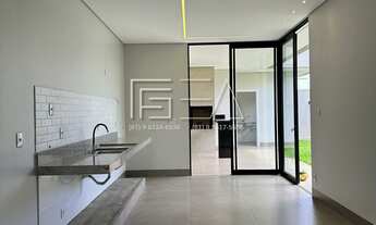 Imagem 7: Casa à Venda: 3 Quartos, Suíte com Closet – Conforto e Elegância para Você!