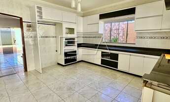 Imagem 4: EXCELENTE OPORTUNIDADE! CASA À VENDA - 03 QUARTOS SENDO 01 SUÍTE