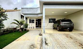 Imagem 3: Ótima Oportunidade! Casa com 3 Quartos, Suíte e Área Gourmet com Churrasqueira