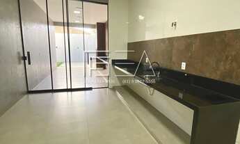 Imagem 2: EXCELENTE OPORTUNIDADE! CASA COM 03 QUARTOS SENDO 01 SUÍTE E ÁREA DE LAZER COMPLETA