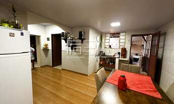 Imagem 6: Encantadora Residência de 3 Quartos, Incluindo Suíte Exclusiva - Seu Novo Lar Aguarda por